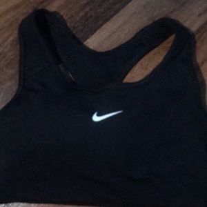 Nike sports bra size small